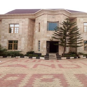 Apartment For Sale at Apo legislative quarters, Abuja